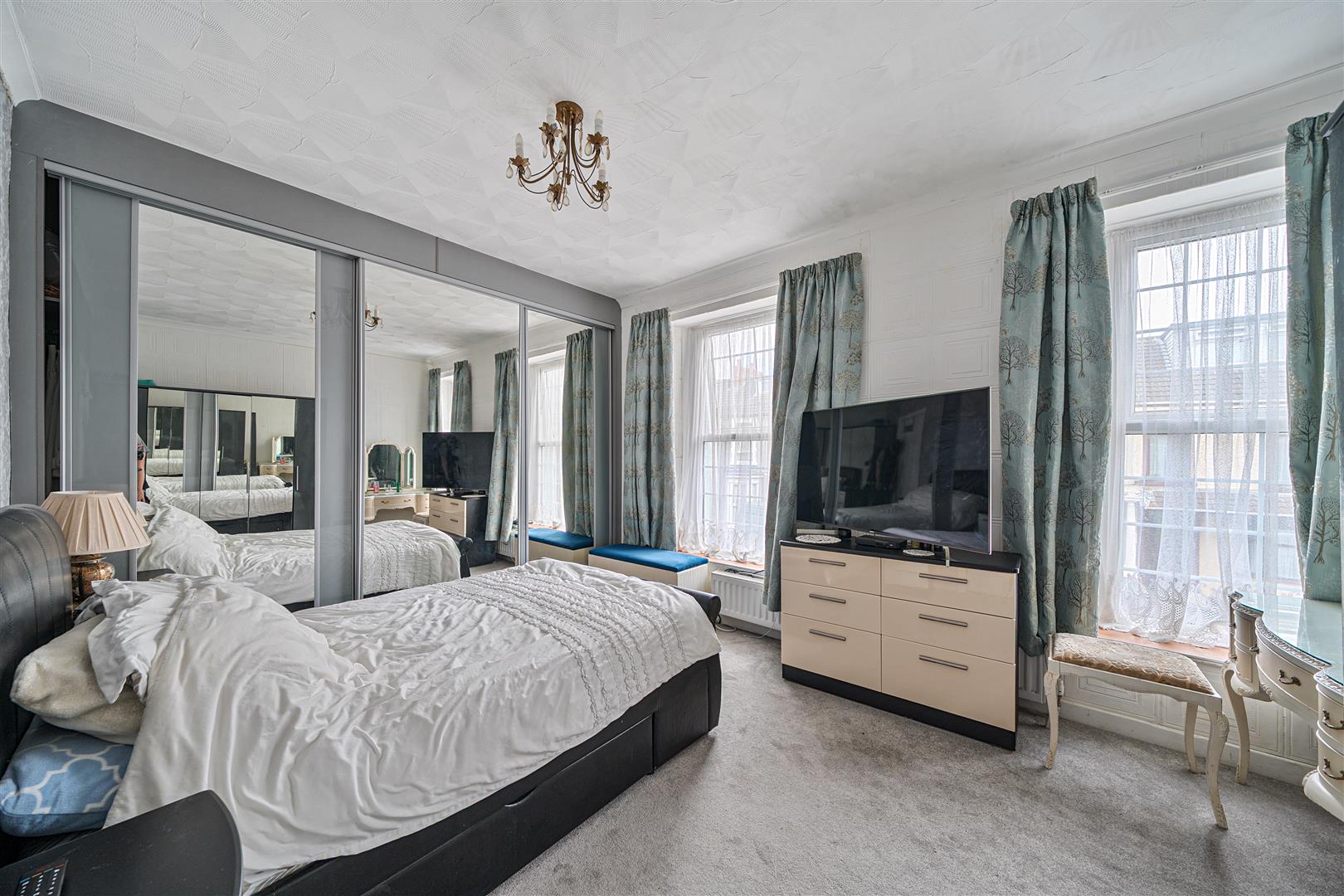 Henrietta Street, Swansea, SA1 4HW